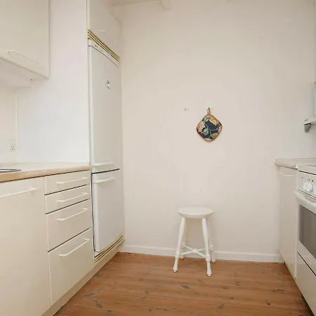 Hotel 6 Person In 4*
